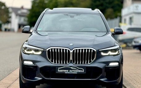 BMW X5, 2020 год, 6 900 111 рублей, 2 фотография