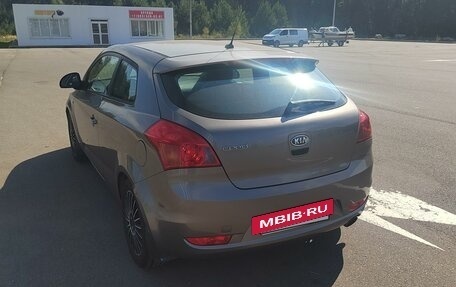 KIA cee'd I рестайлинг, 2009 год, 650 000 рублей, 3 фотография