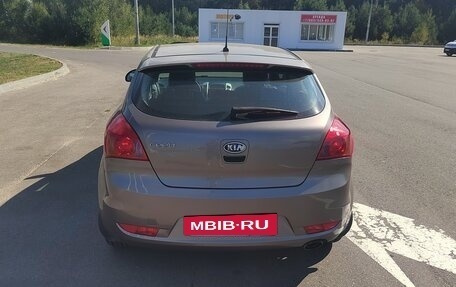 KIA cee'd I рестайлинг, 2009 год, 650 000 рублей, 6 фотография