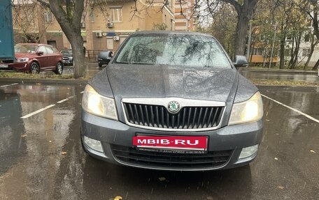 Skoda Octavia, 2011 год, 868 000 рублей, 2 фотография