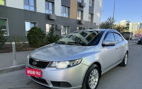 KIA Cerato III, 2010 год, 675 000 рублей, 2 фотография