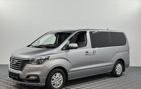 Hyundai H-1 II рестайлинг, 2019 год, 3 385 000 рублей, 1 фотография