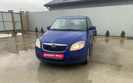 Skoda Fabia II, 2008 год, 600 000 рублей, 2 фотография