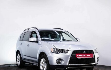 Mitsubishi Outlander III рестайлинг 3, 2011 год, 1 385 000 рублей, 3 фотография