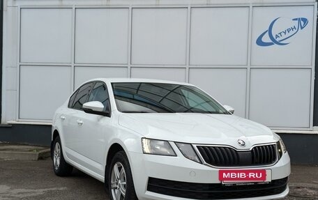 Skoda Octavia, 2017 год, 1 535 000 рублей, 3 фотография