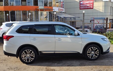 Mitsubishi Outlander III рестайлинг 3, 2018 год, 1 769 000 рублей, 9 фотография