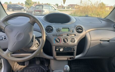 Toyota Yaris I рестайлинг, 1999 год, 245 000 рублей, 11 фотография