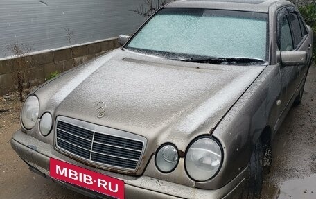 Mercedes-Benz E-Класс, 1998 год, 210 000 рублей, 8 фотография