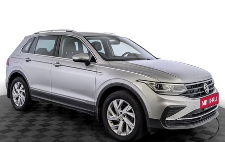 Volkswagen Tiguan II, 2021 год, 2 750 000 рублей, 3 фотография