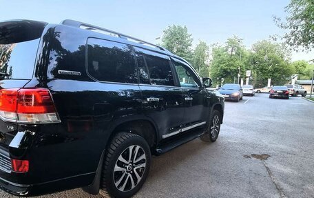 Toyota Land Cruiser 200, 2019 год, 7 800 000 рублей, 9 фотография