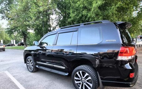 Toyota Land Cruiser 200, 2019 год, 7 800 000 рублей, 10 фотография