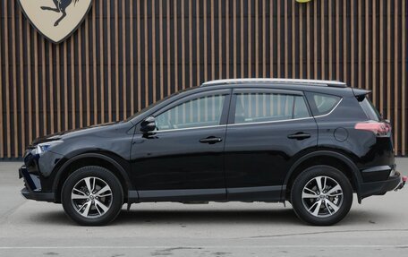 Toyota RAV4, 2018 год, 3 290 000 рублей, 4 фотография