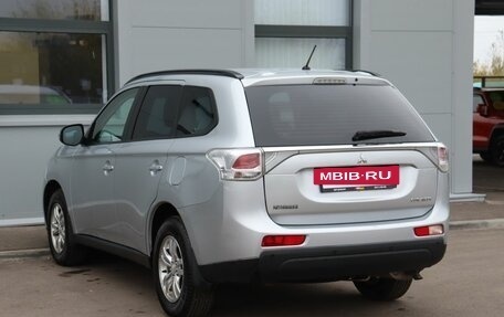 Mitsubishi Outlander III рестайлинг 3, 2014 год, 1 699 000 рублей, 7 фотография