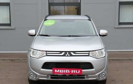 Mitsubishi Outlander III рестайлинг 3, 2014 год, 1 699 000 рублей, 2 фотография