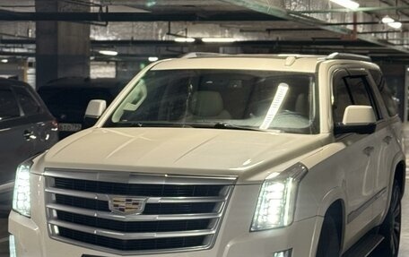 Cadillac Escalade IV, 2015 год, 4 700 000 рублей, 2 фотография