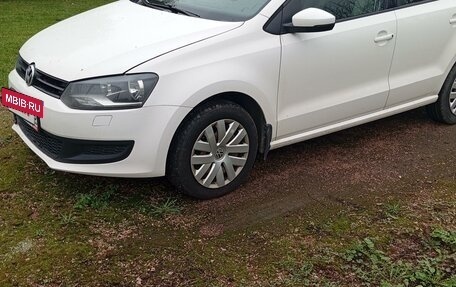 Volkswagen Polo VI (EU Market), 2013 год, 720 000 рублей, 4 фотография