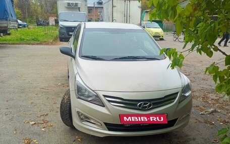 Hyundai Solaris II рестайлинг, 2014 год, 1 000 000 рублей, 2 фотография