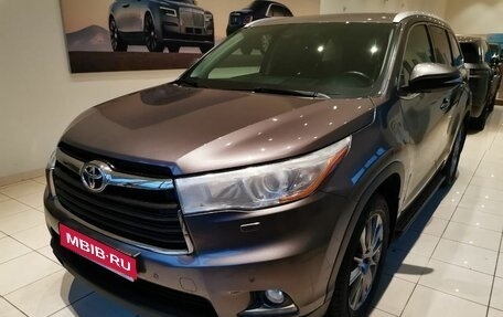 Toyota Highlander III, 2015 год, 3 275 000 рублей, 1 фотография