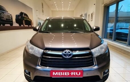 Toyota Highlander III, 2015 год, 3 275 000 рублей, 2 фотография