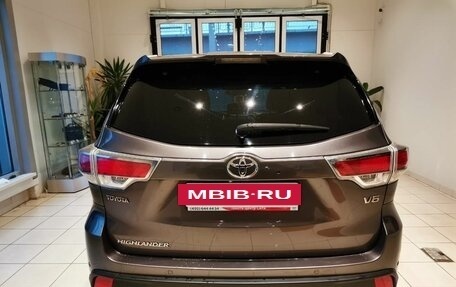 Toyota Highlander III, 2015 год, 3 275 000 рублей, 5 фотография