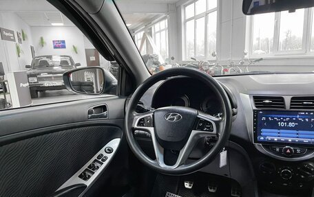 Hyundai Solaris II рестайлинг, 2013 год, 869 000 рублей, 15 фотография