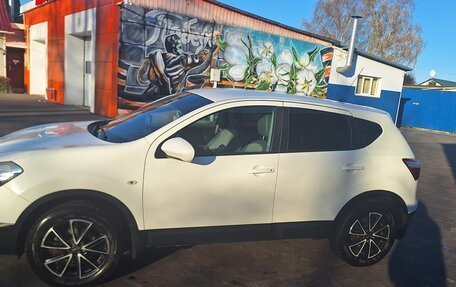 Nissan Qashqai, 2010 год, 1 300 000 рублей, 2 фотография