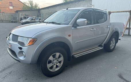 Mitsubishi L200 IV рестайлинг, 2008 год, 1 350 000 рублей, 4 фотография