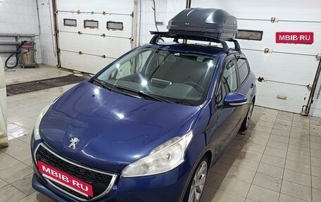 Peugeot 208 II, 2013 год, 767 000 рублей, 3 фотография