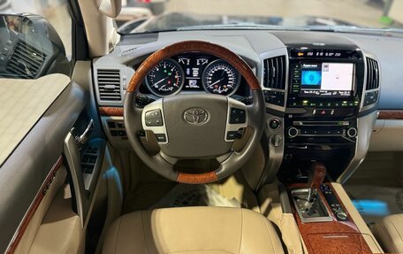 Toyota Land Cruiser 200, 2014 год, 5 650 000 рублей, 7 фотография