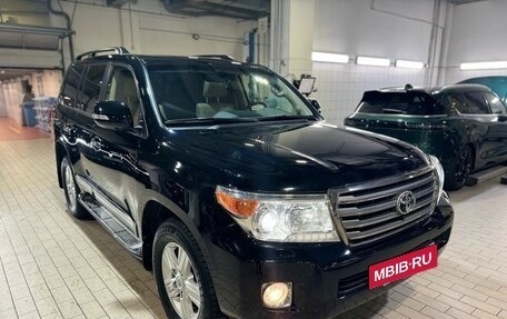 Toyota Land Cruiser 200, 2014 год, 5 650 000 рублей, 3 фотография