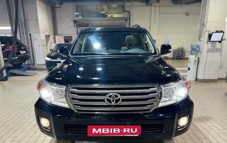 Toyota Land Cruiser 200, 2014 год, 5 650 000 рублей, 2 фотография