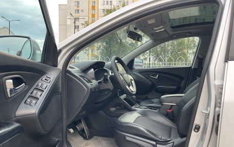 Hyundai Tucson III, 2011 год, 1 597 000 рублей, 18 фотография