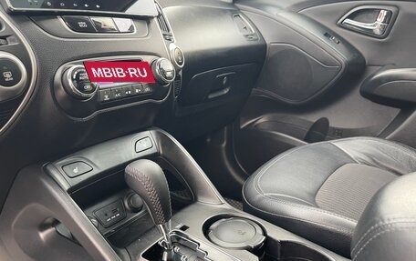 Hyundai Tucson III, 2011 год, 1 597 000 рублей, 28 фотография