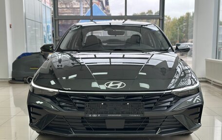 Hyundai Elantra, 2024 год, 2 800 000 рублей, 2 фотография