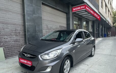 Hyundai Solaris II рестайлинг, 2012 год, 950 000 рублей, 1 фотография