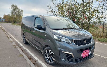 Peugeot Traveller I, 2021 год, 2 800 000 рублей, 12 фотография