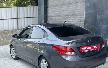 Hyundai Solaris II рестайлинг, 2012 год, 950 000 рублей, 2 фотография