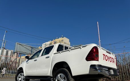 Toyota Hilux VIII, 2022 год, 5 300 000 рублей, 15 фотография