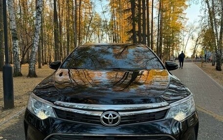 Toyota Camry, 2015 год, 2 200 000 рублей, 2 фотография