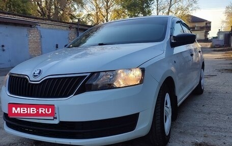 Skoda Rapid I, 2015 год, 880 000 рублей, 2 фотография