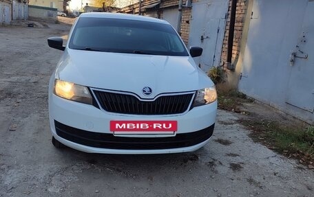 Skoda Rapid I, 2015 год, 880 000 рублей, 7 фотография