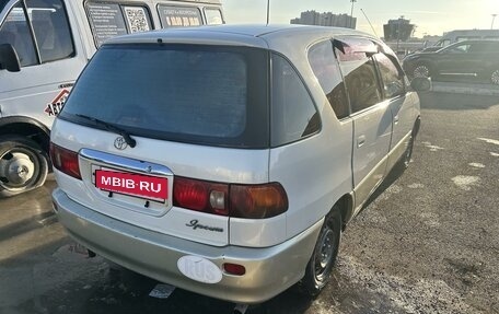 Toyota Ipsum II, 2000 год, 750 000 рублей, 4 фотография