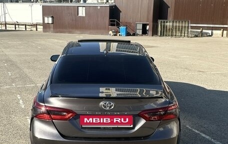 Toyota Camry, 2018 год, 2 950 000 рублей, 3 фотография