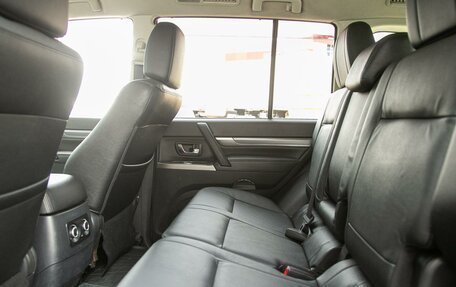 Mitsubishi Pajero IV, 2013 год, 2 175 000 рублей, 14 фотография