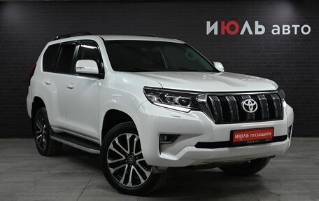 Toyota Land Cruiser Prado 150 рестайлинг 2, 2018 год, 6 450 000 рублей, 4 фотография