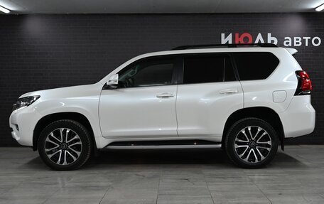 Toyota Land Cruiser Prado 150 рестайлинг 2, 2018 год, 6 450 000 рублей, 9 фотография