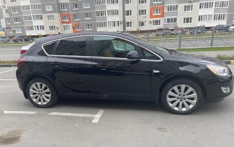 Opel Astra J, 2011 год, 860 000 рублей, 3 фотография