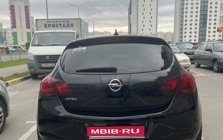 Opel Astra J, 2011 год, 860 000 рублей, 4 фотография