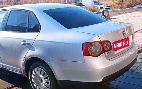 Volkswagen Jetta VI, 2009 год, 1 020 000 рублей, 4 фотография