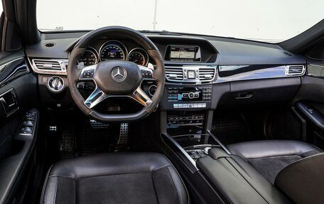 Mercedes-Benz E-Класс, 2014 год, 2 520 000 рублей, 6 фотография